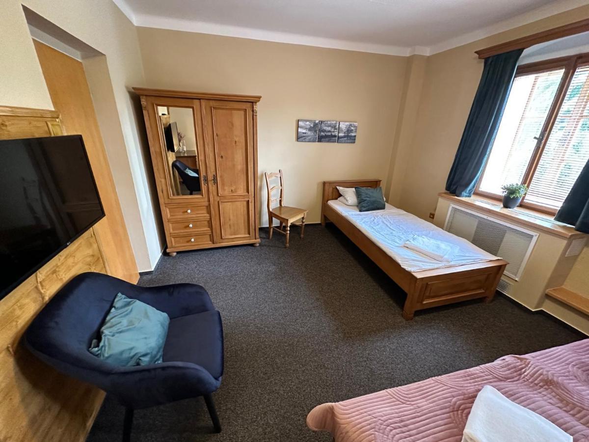 Penzion Hrncir Kutna Hora Room photo